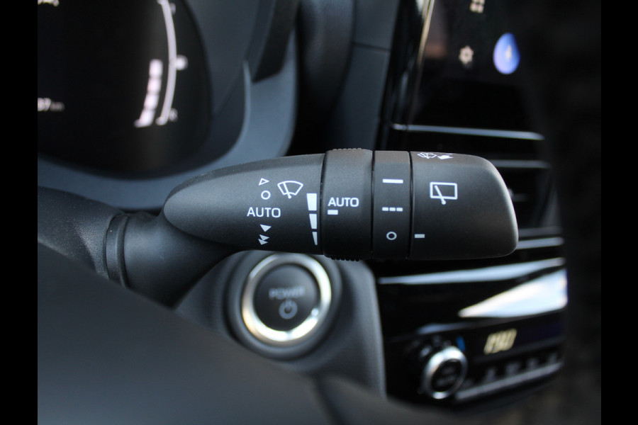 Toyota Yaris Cross 1.5 Hybrid 115 Dynamic CAMERA | CARPLAY | ADAPCRUISE | LED | DAB | STOELVERW | LMV17