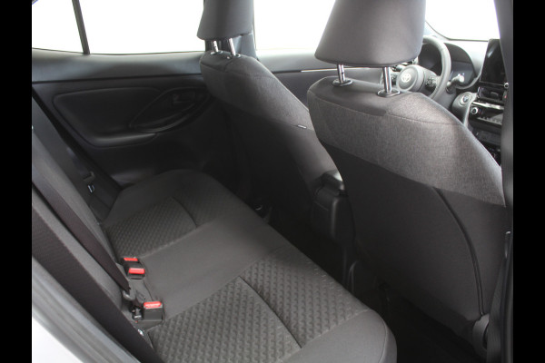 Toyota Yaris Cross 1.5 Hybrid 115 Dynamic CAMERA | CARPLAY | ADAPCRUISE | LED | DAB | STOELVERW | LMV17