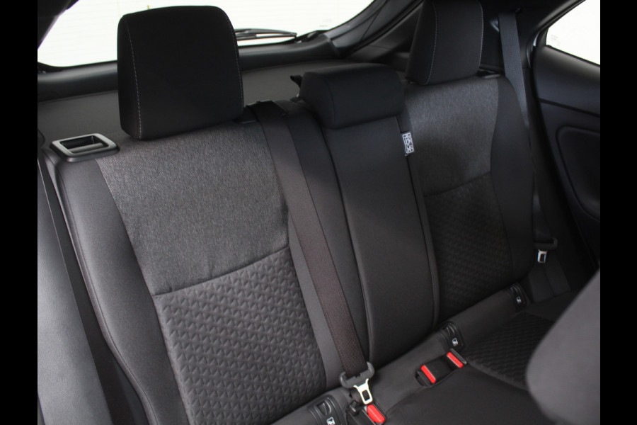 Toyota Yaris Cross 1.5 Hybrid 115 Dynamic CAMERA | CARPLAY | ADAPCRUISE | LED | DAB | STOELVERW | LMV17