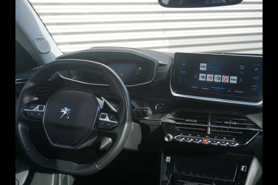 Peugeot 2008 1.2 PureTech Allure Panoramadak | Afn. Trekhaak