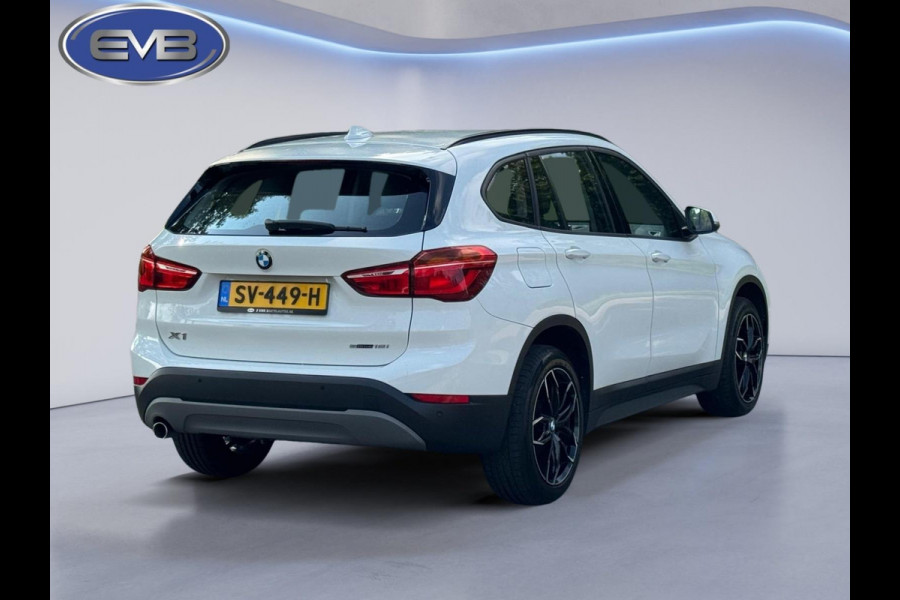 BMW X1 SDrive18i AUTOMAAT High Executive, leder, stoelverwarming, dealer onderhoud, navi, afn.trekhaak, nederlandse auto met nap