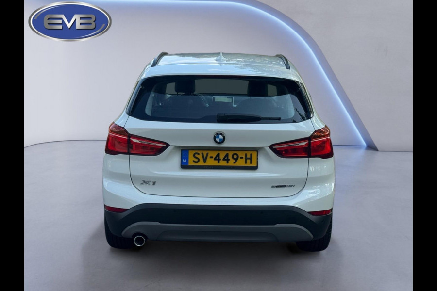 BMW X1 SDrive18i AUTOMAAT High Executive, leder, stoelverwarming, dealer onderhoud, navi, afn.trekhaak, nederlandse auto met nap