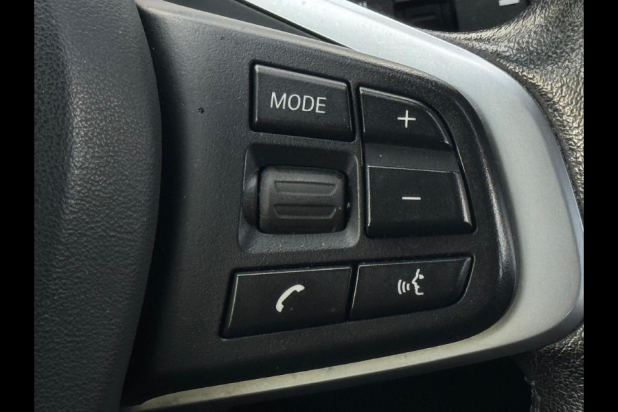 BMW X1 SDrive18i AUTOMAAT High Executive, leder, stoelverwarming, dealer onderhoud, navi, afn.trekhaak, nederlandse auto met nap