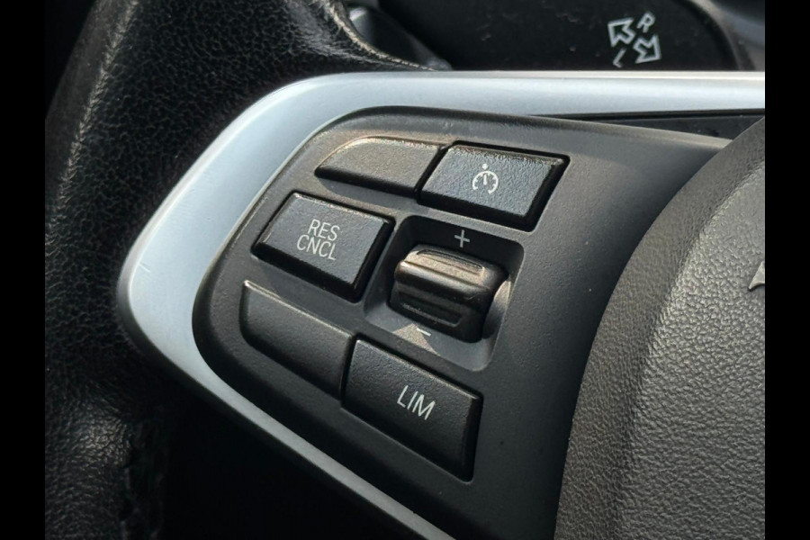 BMW X1 SDrive18i AUTOMAAT High Executive, leder, stoelverwarming, dealer onderhoud, navi, afn.trekhaak, nederlandse auto met nap