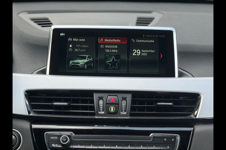 BMW X1 SDrive18i AUTOMAAT High Executive, leder, stoelverwarming, dealer onderhoud, navi, afn.trekhaak, nederlandse auto met nap