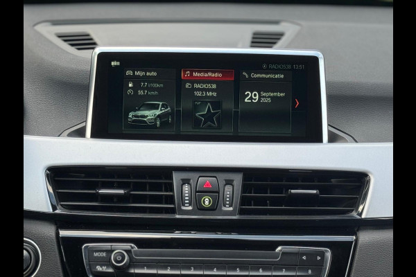BMW X1 SDrive18i AUTOMAAT High Executive, leder, stoelverwarming, dealer onderhoud, navi, afn.trekhaak, nederlandse auto met nap