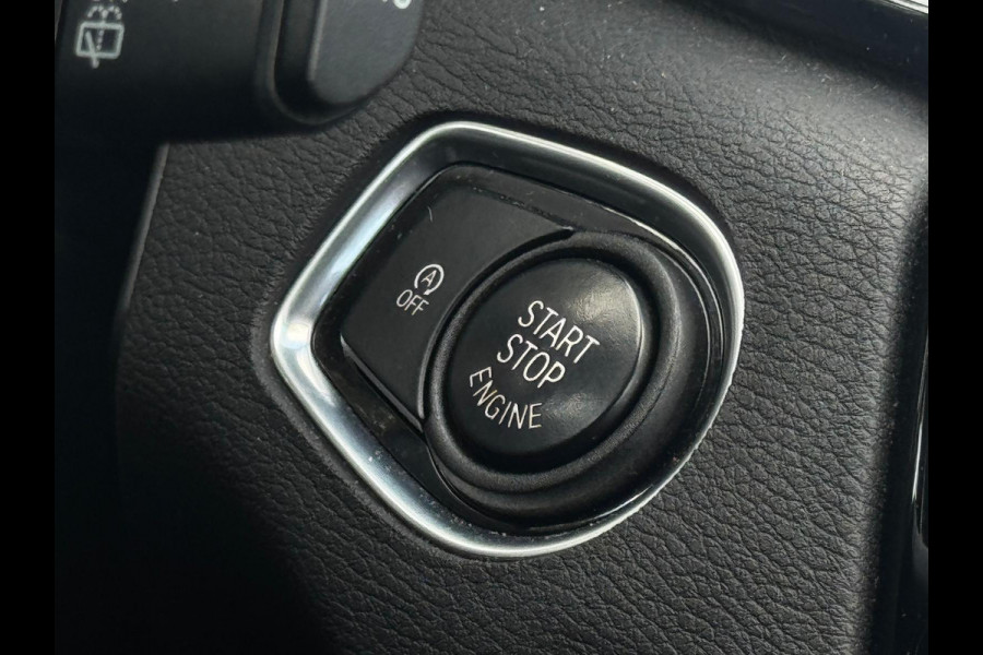 BMW X1 SDrive18i AUTOMAAT High Executive, leder, stoelverwarming, dealer onderhoud, navi, afn.trekhaak, nederlandse auto met nap