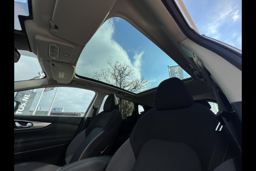 Nissan QASHQAI 1.2 N-Connecta Pano/Navi/Camera/Trekhaak