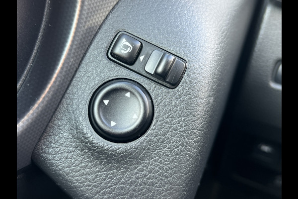 Nissan QASHQAI 1.2 N-Connecta Pano/Navi/Camera/Trekhaak
