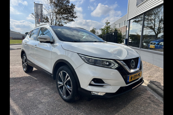 Nissan QASHQAI 1.2 N-Connecta Pano/Navi/Camera/Trekhaak