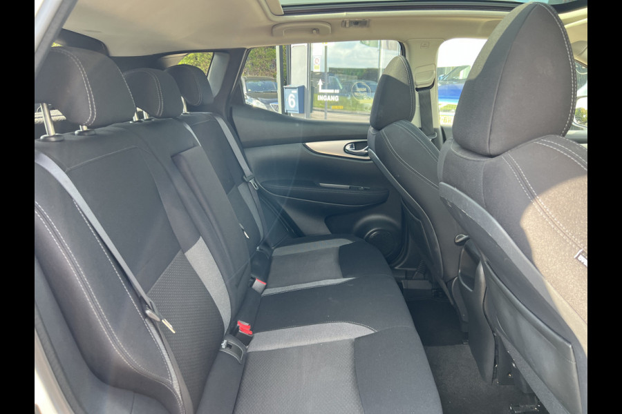 Nissan QASHQAI 1.2 N-Connecta Pano/Navi/Camera/Trekhaak