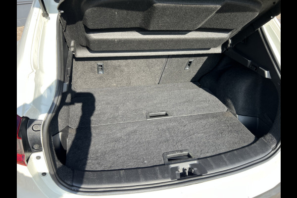 Nissan QASHQAI 1.2 N-Connecta Pano/Navi/Camera/Trekhaak