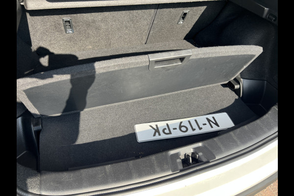 Nissan QASHQAI 1.2 N-Connecta Pano/Navi/Camera/Trekhaak