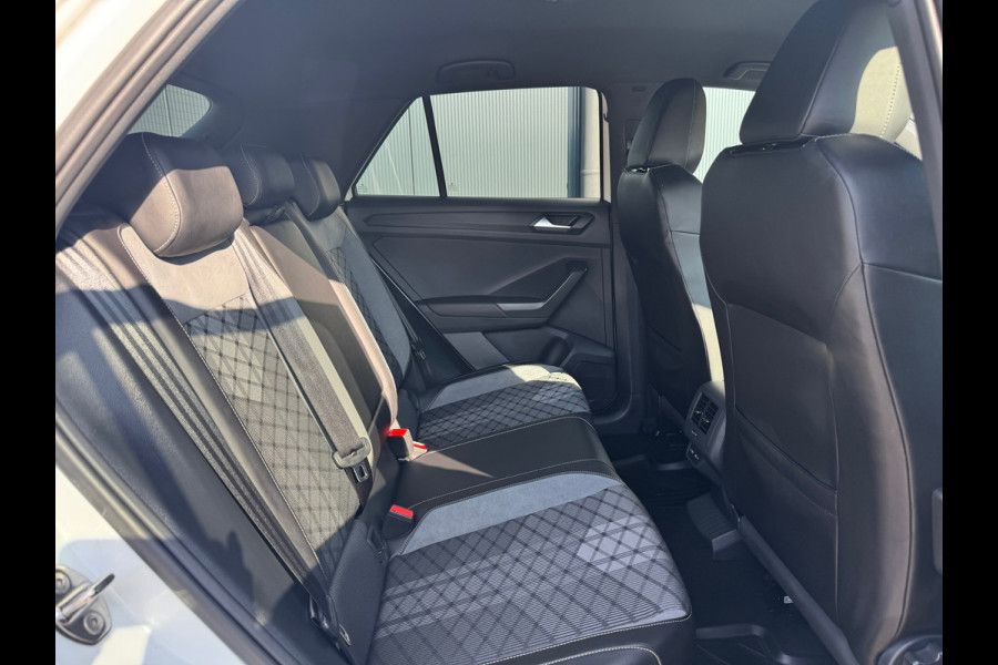 Volkswagen T-Roc 1.0 TSI R-Line * Virtual Cockpit * Camera * Keyless * 19'' Lichtmetalen Velgen *