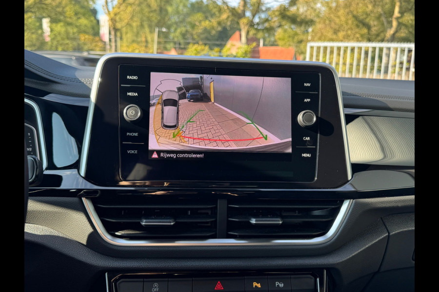 Volkswagen T-Roc 1.0 TSI R-Line * Virtual Cockpit * Camera * Keyless * 19'' Lichtmetalen Velgen *
