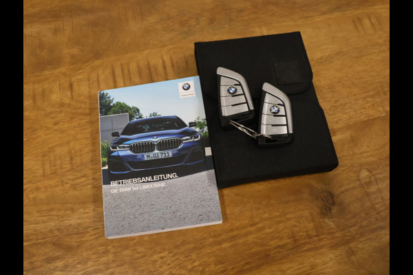 BMW 5 Serie 530i xDrive High Executive [CAMERA, ADAPTIVE CRUISE CONTROL, APPLE CARPLAY, ANDROID AUTO, MEMORY SEATS, TREKHAAK, STUURVERWARMING, NIEUWSTAAT]
