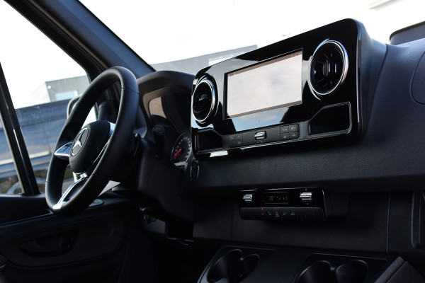 Mercedes-Benz Sprinter 317 1.9 CDI L2 PB Edition Cruise, Camera, Carplay, 10,5'' Mbux, LED, Automaat, multimedia, Uniek!