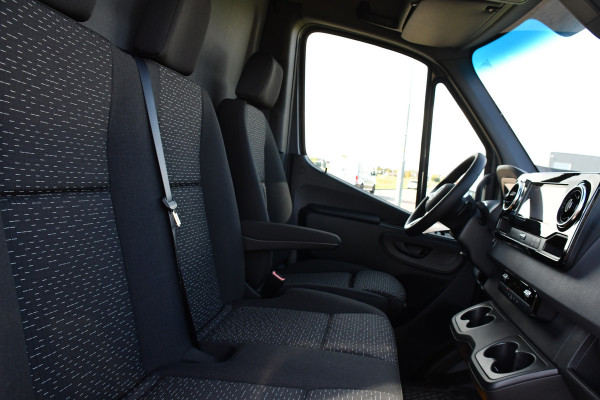 Mercedes-Benz Sprinter 317 1.9 CDI L2 PB Edition Cruise, Camera, Carplay, 10,5'' Mbux, LED, Automaat, multimedia, Uniek!