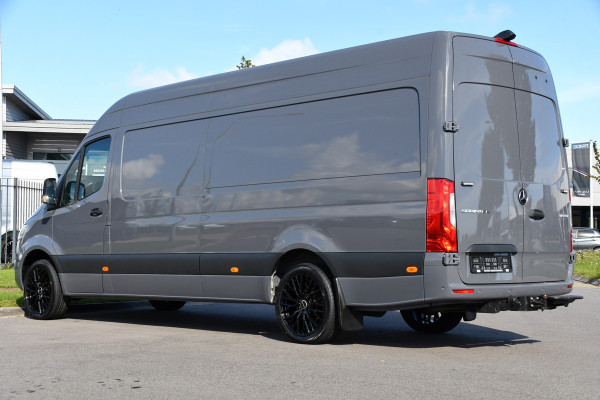 Mercedes-Benz Sprinter 319 V6 3.0 CDI L3H2 PB Edition Adaptieve Cruise, 360 Camera, 10,5'' Mbux, LED, 3500kg Trekhaak, Automaat, Stoelverwarming, Sensoren, Uniek!