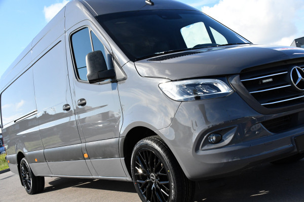 Mercedes-Benz Sprinter 319 V6 3.0 CDI L3H2 PB Edition Adaptieve Cruise, 360 Camera, 10,5'' Mbux, LED, 3500kg Trekhaak, Automaat, Stoelverwarming, Sensoren, Uniek!