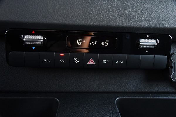 Mercedes-Benz Sprinter 319 V6 3.0 CDI L3H2 PB Edition Adaptieve Cruise, 360 Camera, 10,5'' Mbux, LED, 3500kg Trekhaak, Automaat, Stoelverwarming, Sensoren, Uniek!