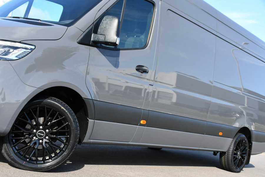 Mercedes-Benz Sprinter 319 V6 3.0 CDI L3H2 PB Edition Adaptieve Cruise, 360 Camera, 10,5'' Mbux, LED, 3500kg Trekhaak, Automaat, Stoelverwarming, Sensoren, Uniek!