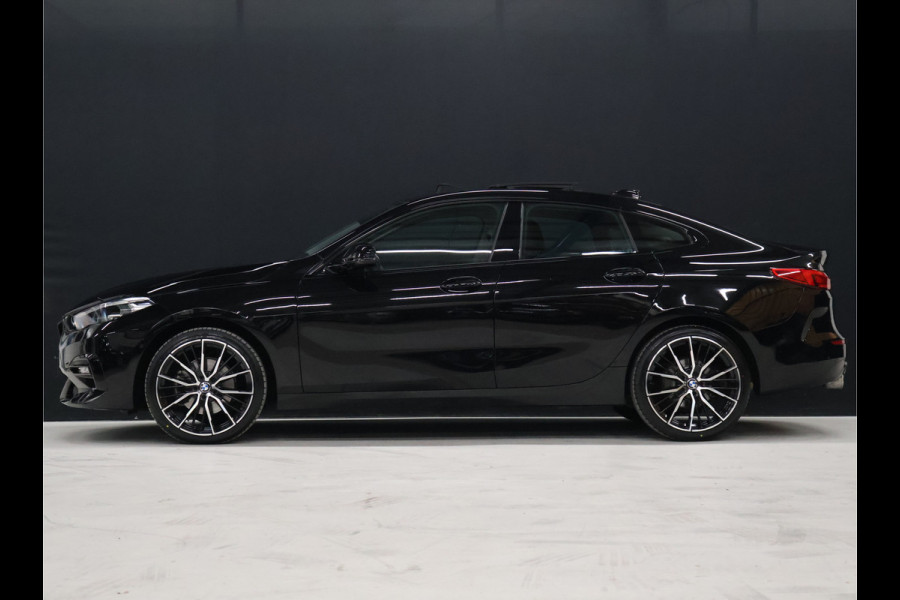 BMW 2 Serie Gran Coupé 218i M Sport [SCHUIFKANTELDAK, APPLE CARPLAY, ANDROID AUTO, VOL LEDER, VIRTUAL COCKPIT, CAMERA, NIEUWSTAAT]