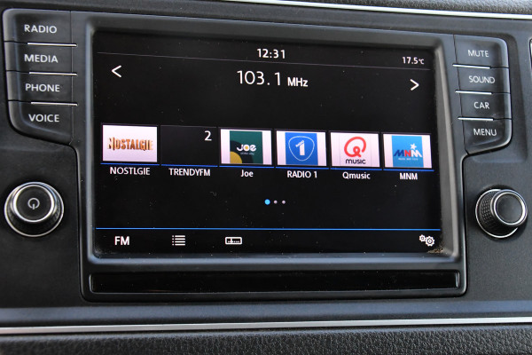 Volkswagen Crafter 35 2.0 TDI L3H3 Black Edition Highline Adaptieve Cruise, Camera, Carplay, Clima, Stoelverwarming, Automaat, Sensoren, Trekhaak, LED, Uniek!
