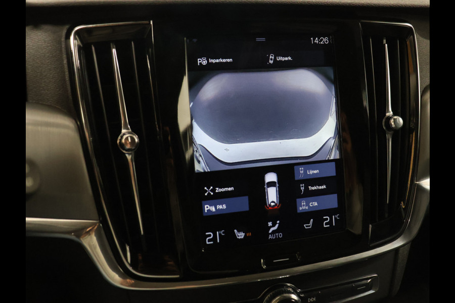Volvo V90 2.0 T5 Momentum Sport Pack [TREKHAAK, CAMERA, PDC ACHTER, ADAPTIVE CRUISE CONTROL, APPLE CARPLAY, STOELVERWARMING, AUTOMATISCHE AIRCO, NAVIGATIE, NIEUWSTAAT]