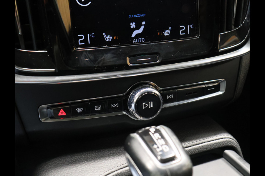 Volvo V90 2.0 T5 Momentum Sport Pack [TREKHAAK, CAMERA, PDC ACHTER, ADAPTIVE CRUISE CONTROL, APPLE CARPLAY, STOELVERWARMING, AUTOMATISCHE AIRCO, NAVIGATIE, NIEUWSTAAT]