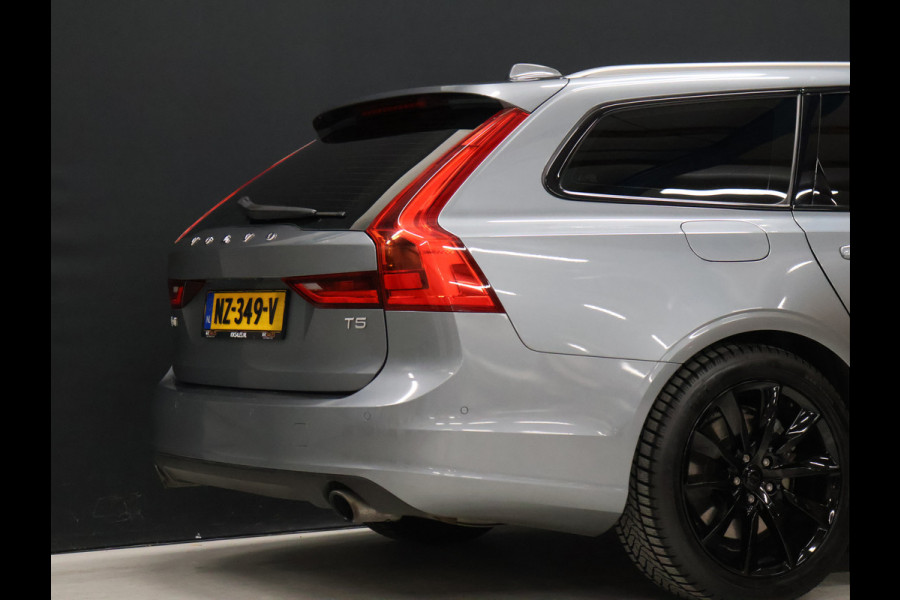 Volvo V90 2.0 T5 Momentum Sport Pack [TREKHAAK, CAMERA, PDC ACHTER, ADAPTIVE CRUISE CONTROL, APPLE CARPLAY, STOELVERWARMING, AUTOMATISCHE AIRCO, NAVIGATIE, NIEUWSTAAT]