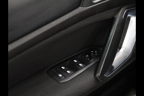Peugeot 308 SW 1.2 PureTech Blue Lease Premium [PANORAMADAK, CAMERA 360, TREKHAAK, MASSAGE STOEL, PDC ACHTER, CRUISE CONTROL, APPLE CARPLAY, ANDROID AUTO, STOELVERWARMING, NIEUWSTAAT]