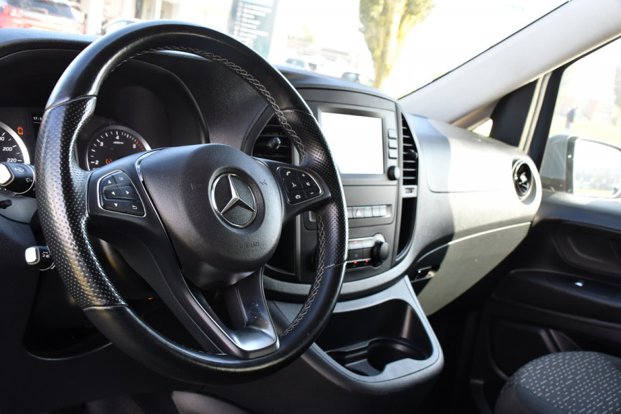Mercedes-Benz Vito 114 CDI L3 DC AMG Edition Adaptieve Cruise, Camera, Carplay, LED, Multimedia, Automaat, Stoelverwarming, Uniek!