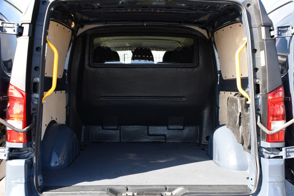 Mercedes-Benz Vito 114 CDI L3 DC AMG Edition Adaptieve Cruise, Camera, Carplay, LED, Multimedia, Automaat, Stoelverwarming, Uniek!