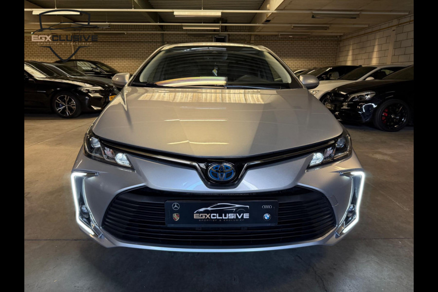Toyota Corolla 1.8 Hybrid Dynamic Apple Carplay/ Blindspot