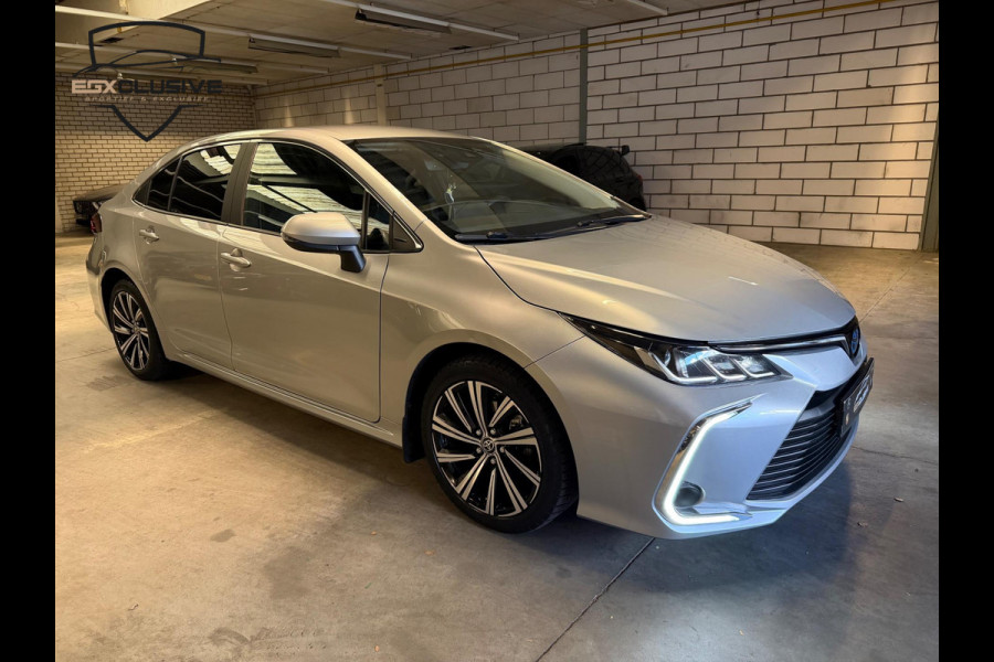 Toyota Corolla 1.8 Hybrid Dynamic Apple Carplay/ Blindspot