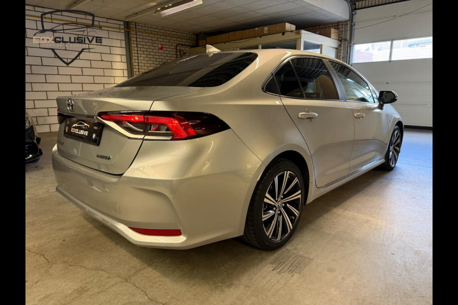 Toyota Corolla 1.8 Hybrid Dynamic Apple Carplay/ Blindspot