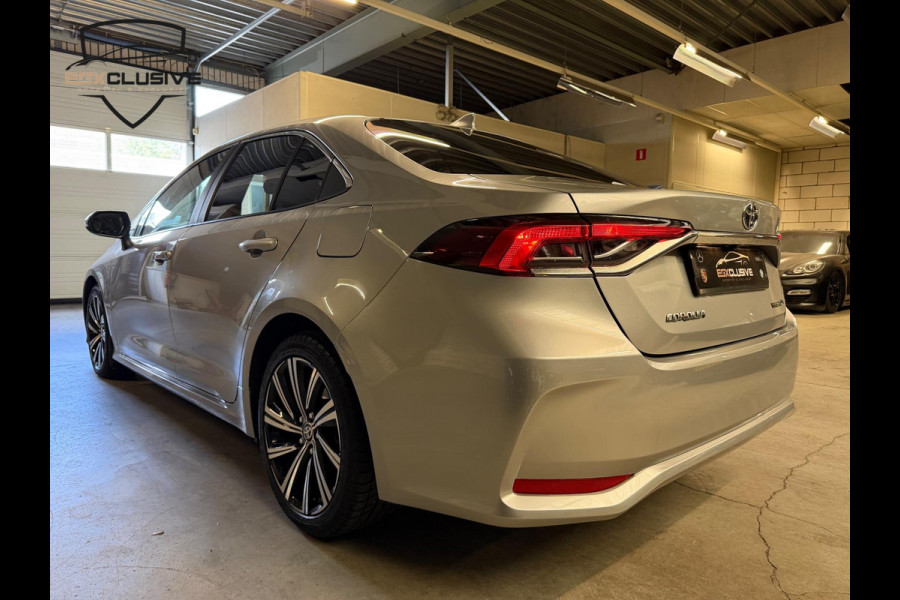 Toyota Corolla 1.8 Hybrid Dynamic Apple Carplay/ Blindspot