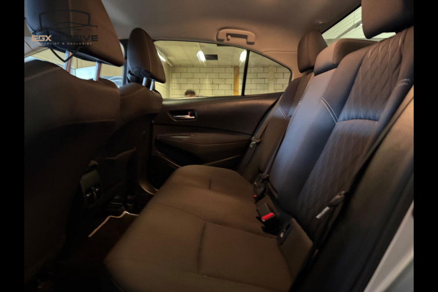 Toyota Corolla 1.8 Hybrid Dynamic Apple Carplay/ Blindspot