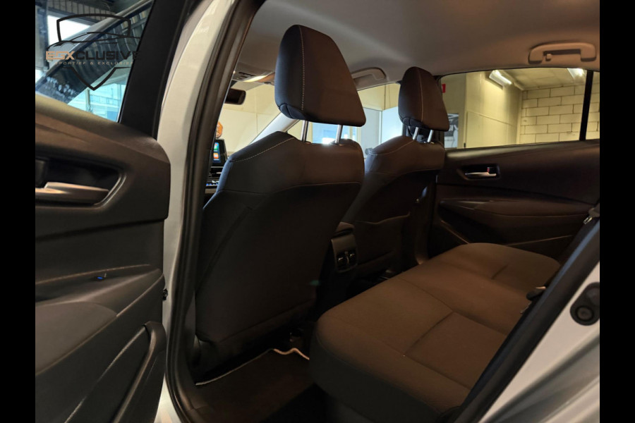 Toyota Corolla 1.8 Hybrid Dynamic Apple Carplay/ Blindspot