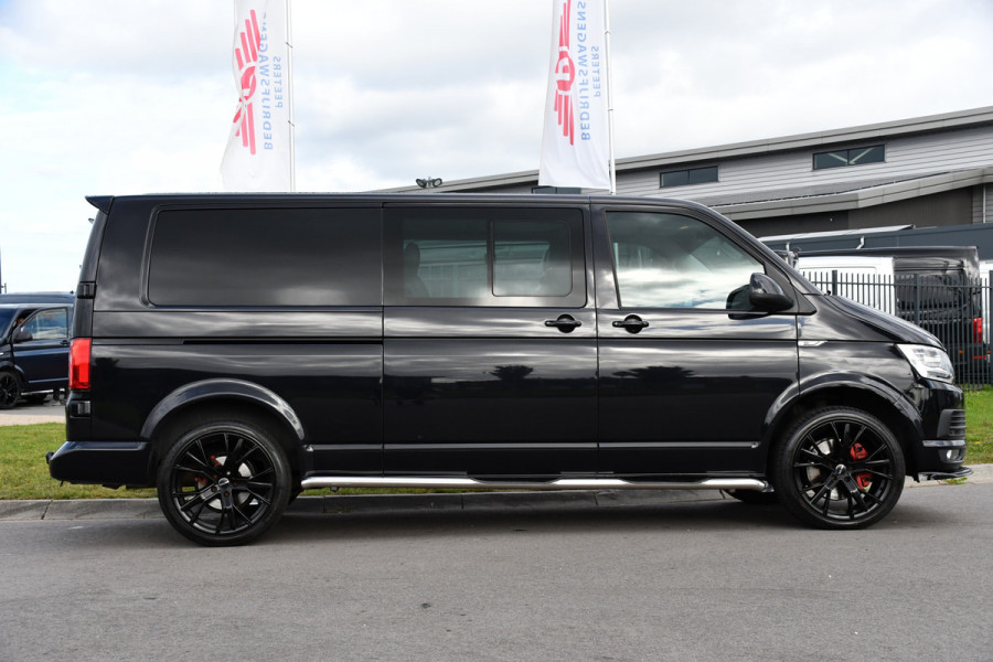 Volkswagen Transporter 2.0 TDI L2H1 DC 4Motion Highline Adaptieve Cruise, LED, 204pk, Automaat, 4x4, Leder, Multimedia, 2 x Schuifdeur, Sensoren, Uniek!