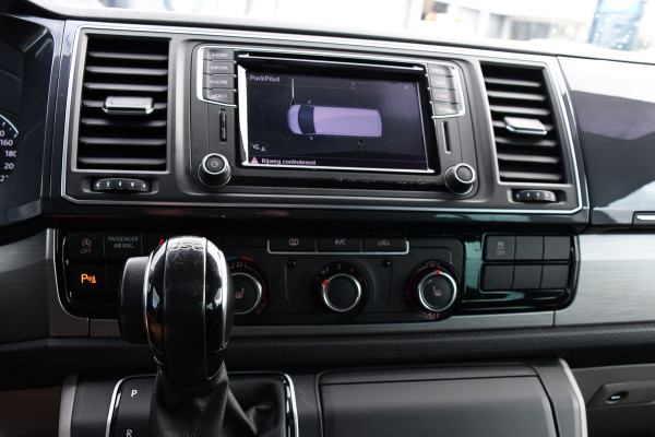 Volkswagen Transporter 2.0 TDI L2H1 DC 4Motion Highline Adaptieve Cruise, LED, 204pk, Automaat, 4x4, Leder, Multimedia, 2 x Schuifdeur, Sensoren, Uniek!