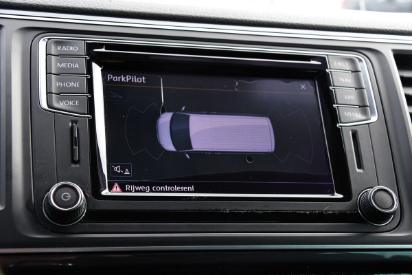 Volkswagen Transporter 2.0 TDI L2H1 DC 4Motion Highline Adaptieve Cruise, LED, 204pk, Automaat, 4x4, Leder, Multimedia, 2 x Schuifdeur, Sensoren, Uniek!