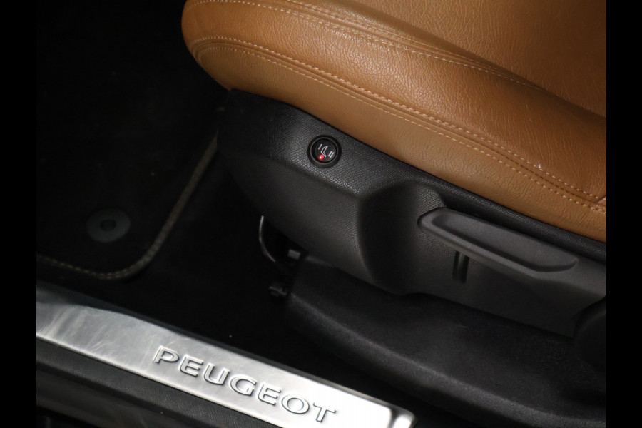 Peugeot 5008 1.2 PureTech Blue Lease GT-Line [SCHUIFKANTELDAK, CAMERA 360, APPLE CARPLAY, ANDROID AUTO, CRUISE CONTROL, FOCAL, AIRCONDITIONING, NAVIGATIE, NIEUWSTAAT]