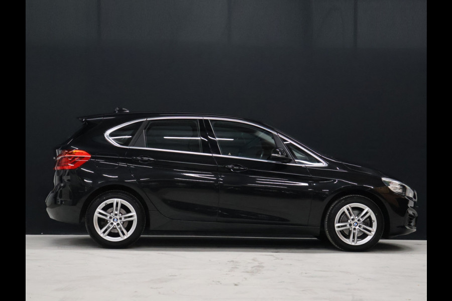 BMW 2 Serie Active Tourer 218i Centennial Executive [PDC ACHTER, CRUISE CONTROL, BLUETOOTH TELEFOON, AUTOMATISCHE AIRCO, NAVIGATIE, NIEUWSTAAT]