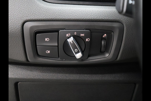 BMW 2 Serie Active Tourer 218i Centennial Executive [PDC ACHTER, CRUISE CONTROL, BLUETOOTH TELEFOON, AUTOMATISCHE AIRCO, NAVIGATIE, NIEUWSTAAT]