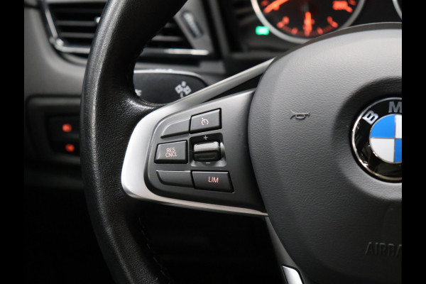BMW 2 Serie Active Tourer 218i Centennial Executive [PDC ACHTER, CRUISE CONTROL, BLUETOOTH TELEFOON, AUTOMATISCHE AIRCO, NAVIGATIE, NIEUWSTAAT]