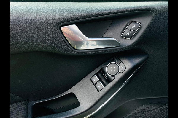 Ford Fiesta 1.0 EcoBoost ST-Line/Navi/Carplay/Cruise