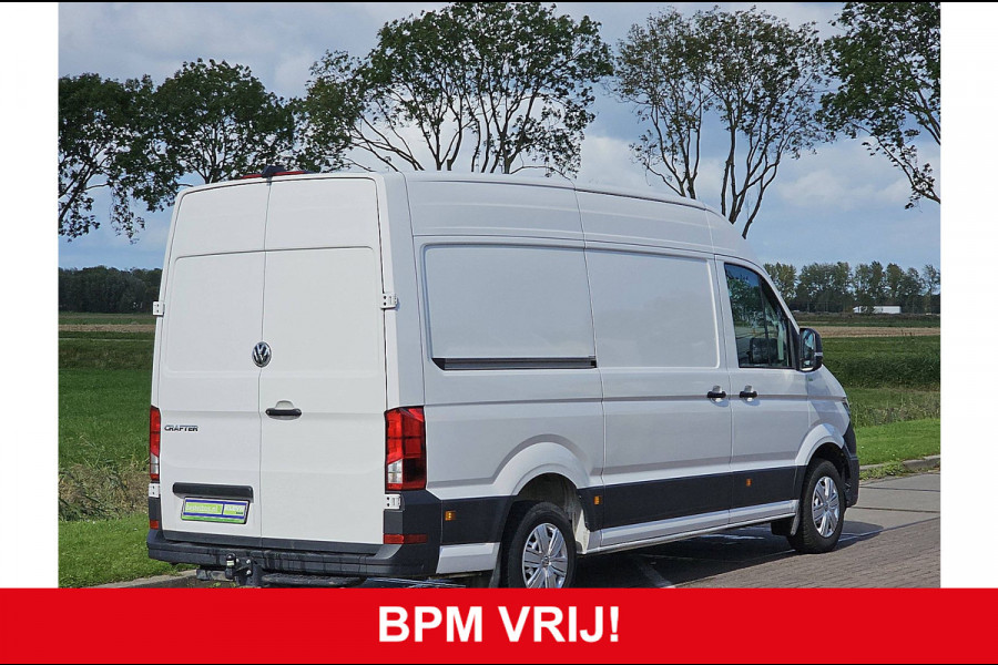Volkswagen Crafter 35 2.0 TDI L3H3 140Pk Airco Automaat Trekhaak Camera Euro6 CarPlay!