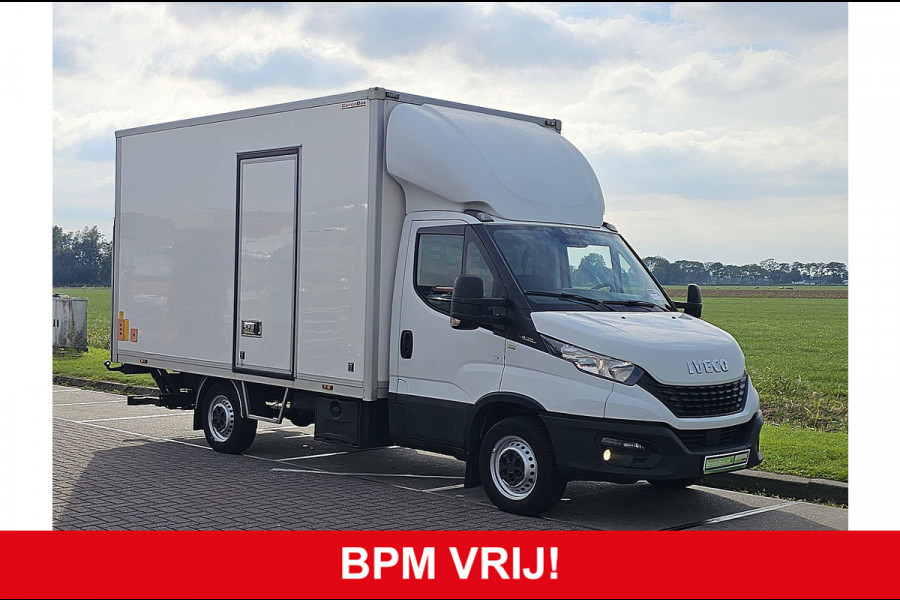 Iveco Daily 35S14 2.3 bakwagen laadklep clima Camera EURO6 cruisecontrol zijdeur